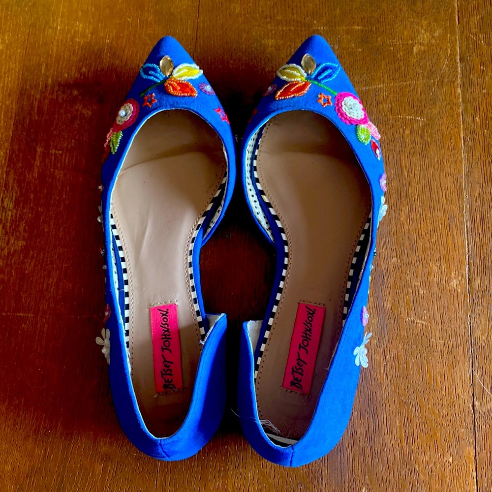 Betsy Johnson flats